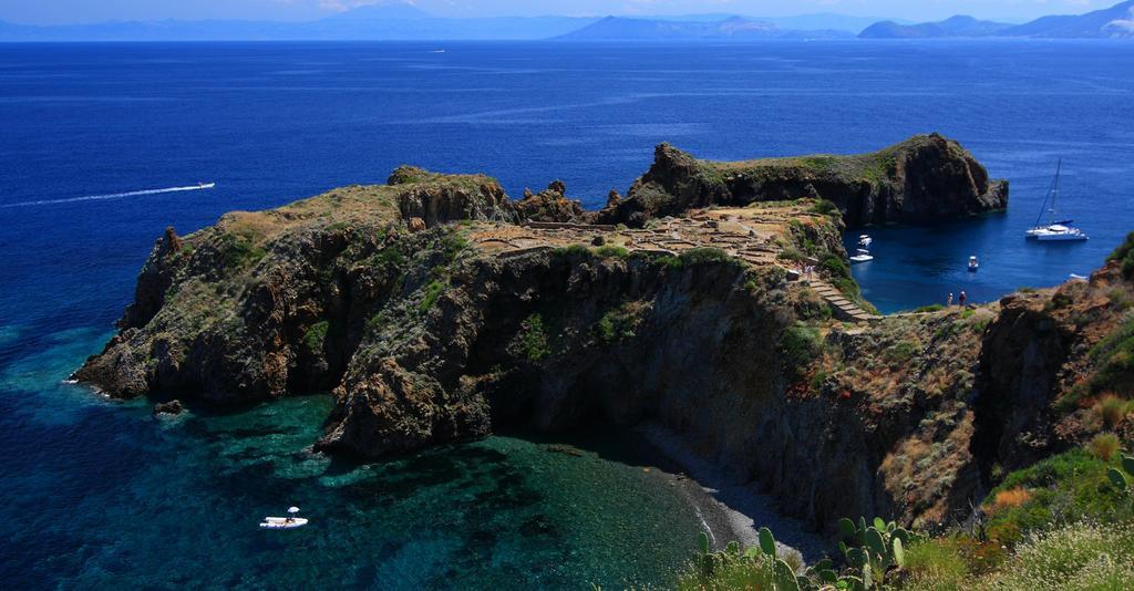 Hotel Tesoriero Panarea Exterior photo