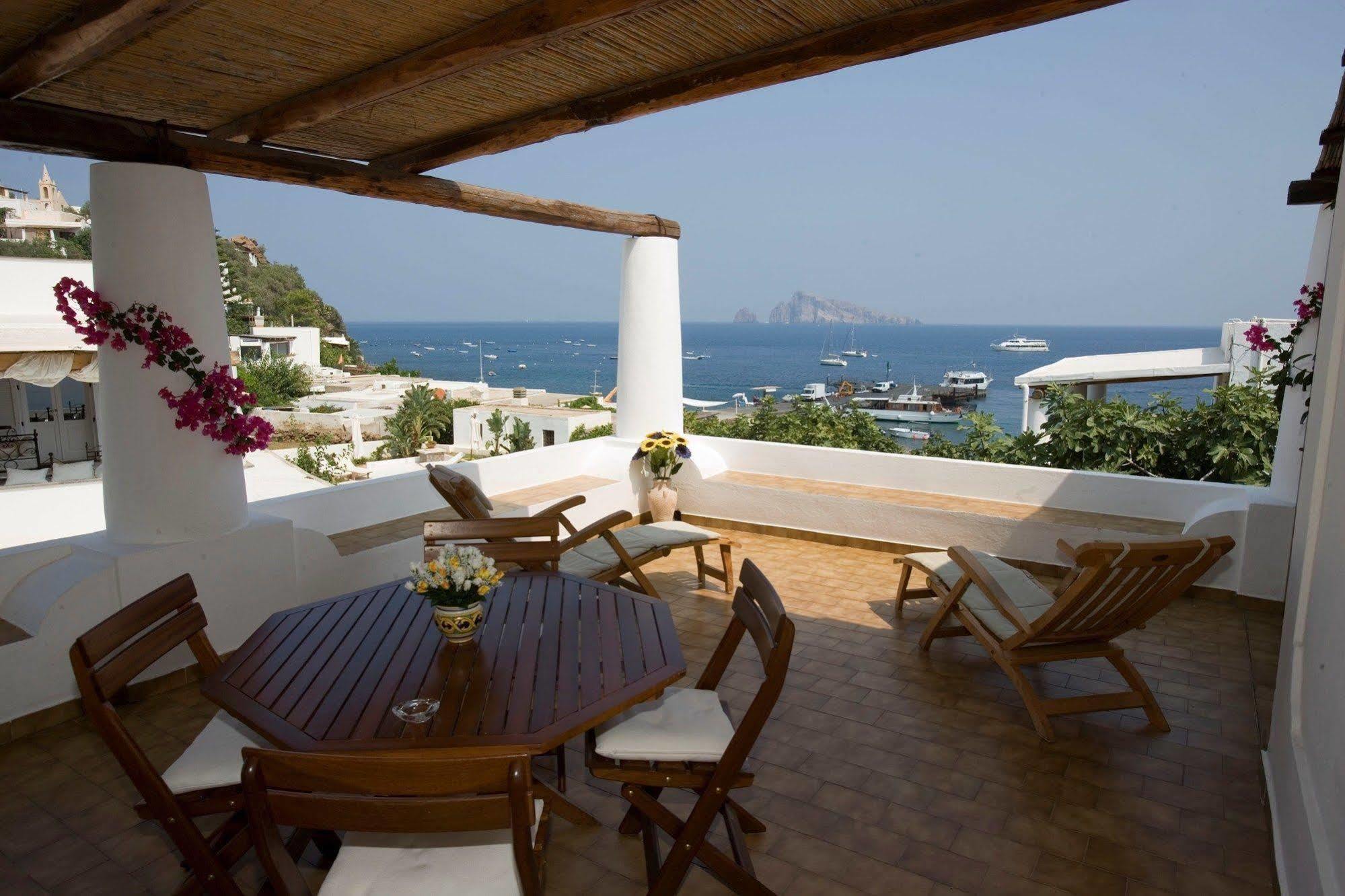 Hotel Tesoriero Panarea Exterior photo